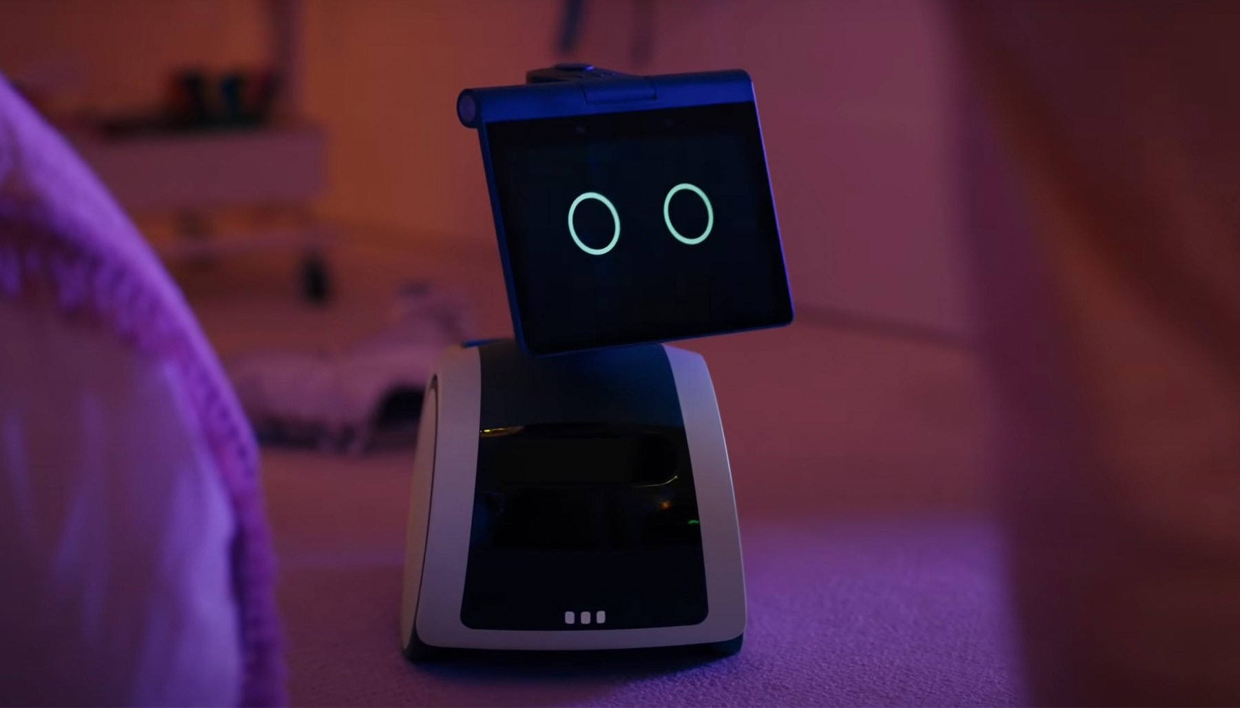 What Is the Amazon Astro? Amazon’s Newest Smart Home Device Is Turning Heads